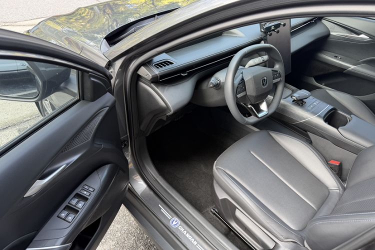 Used CHANGAN Eado 2024 1.5T GDI Automatic Prestige Edition Interior 5