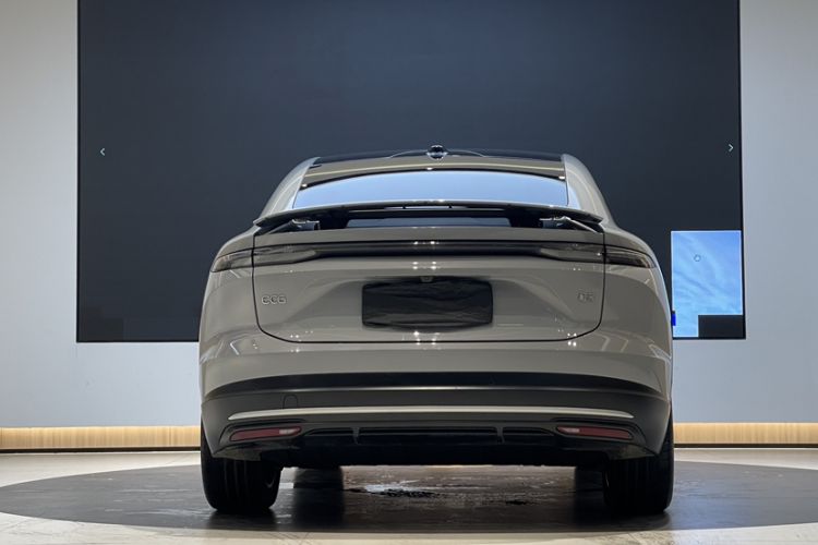 Used Nio EC6 2024 75 kWh Exterior 1