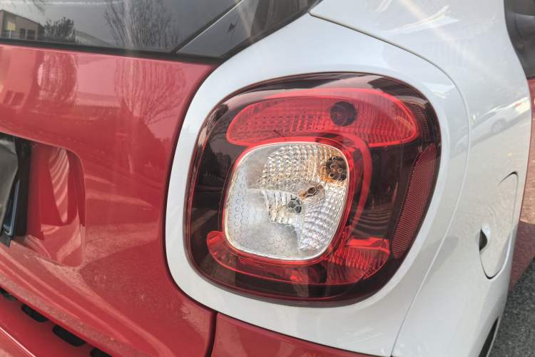 Used smart fortwo 2015 1.0L 52 kW Hardtop Passion Edition
