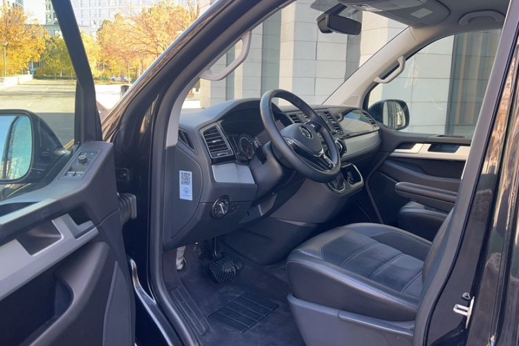 Used Volkswagen Multivan 2016 2.0 TSI Two-Wheel Drive Luxury Edition 7 Seats