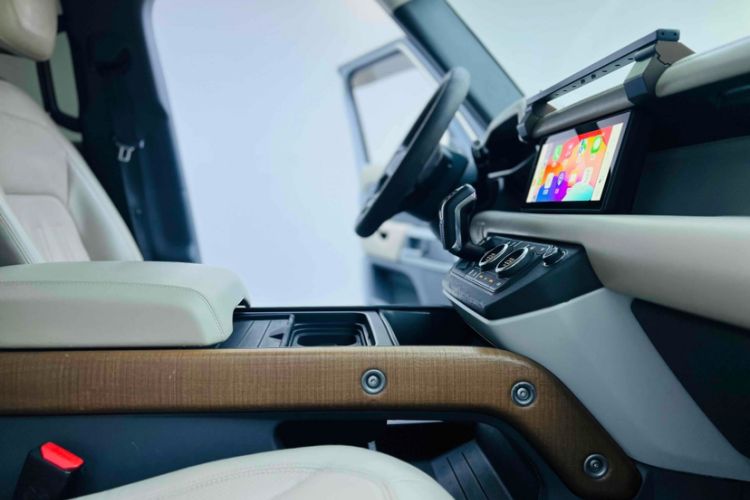 Used Land Rover Defender 2020 110 P400 Dark Special Edition Interior 9