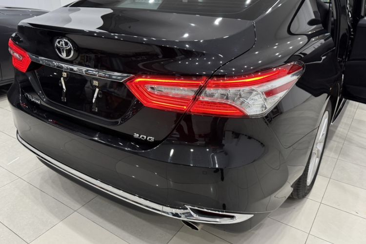 Used Toyota Camry 2023 2.0G Luxury Edition
