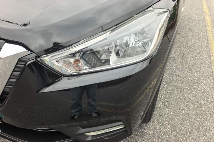 Used Nissan Kicks 2020 1.5L XL CVT Cool Enjoyment Edition Exterior 5