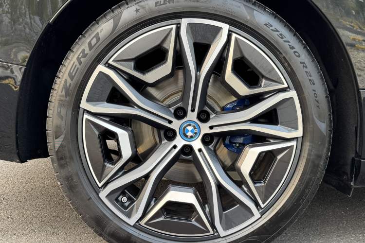 Used BMW iX 2023 xDrive40
