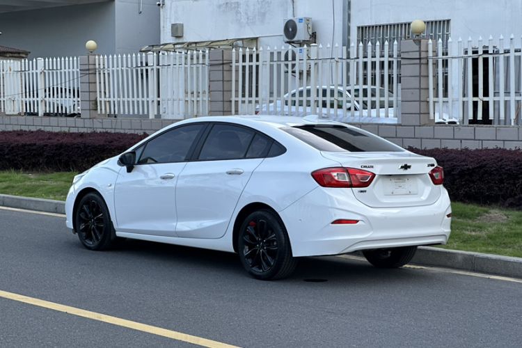 Used Chevrolet Cruze 2018 Redline 330T Dual-Clutch Flagship Edition Exterior 1