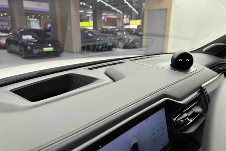 Used Nio ES8 2020 580 km Range Signature Edition Six-Seater Version
