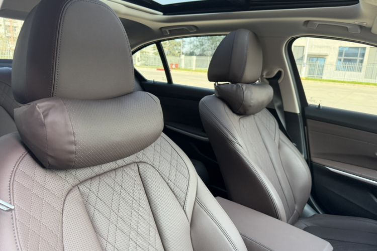 Used BMW i3 2025 eDrive 35 L