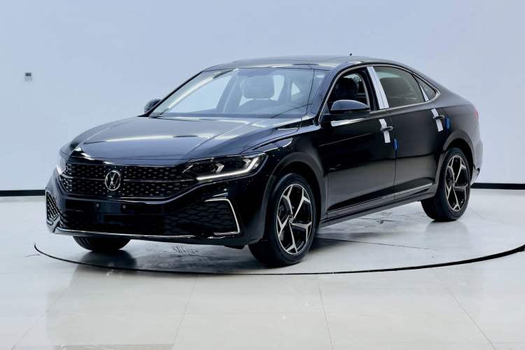 Used Volkswagen Passat 2026 Model, Outstanding 380TSI Xingkong Longteng Edition