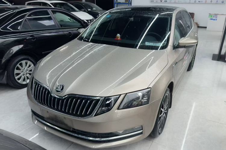 Used Skoda Octavia 2019 TSI230 DSG Luxury Edition