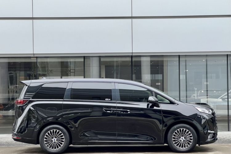 Used Denza D9 2024 DM-i 980 Four-Wheel Drive Prestige Model