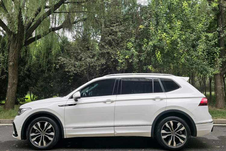 Used Volkswagen Tiguan L 2022 330TSI Automatic Two-Wheel Drive R-Line Enhanced Edition