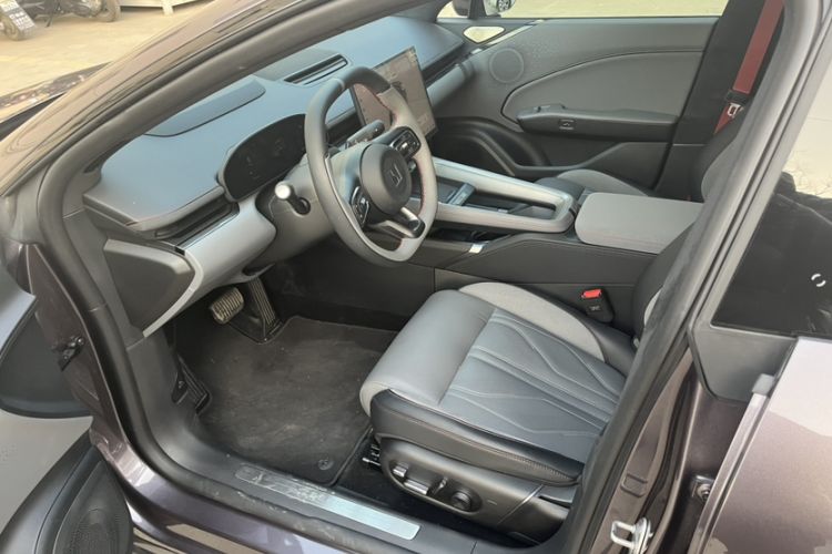 Used Zeekr 007GT 2025 Rear-Drive Intelligent Driving Version 75 kWh Interior 2