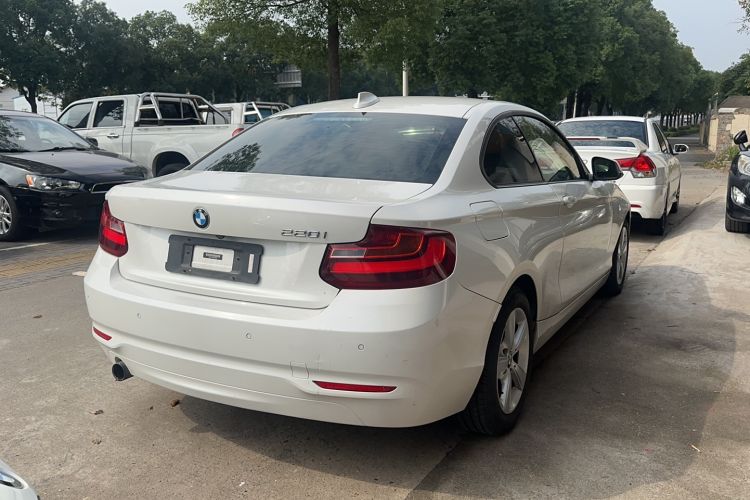 Used BMW 2 Series 2014 220i Leading Model