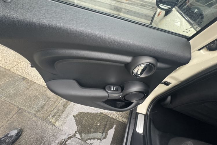 Used MINI MINI 2016 1.5T COOPER Five-Door Edition