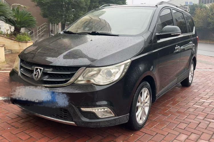 Used Baojun 730 2014 1.5L manual Comfort ESP version 7 seats
