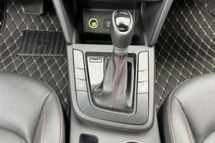 Used Hyundai Elantra (6th Generation / Lingdong) 2019 1.4T Dual-Clutch Xuan Dong · Dynamic Model
