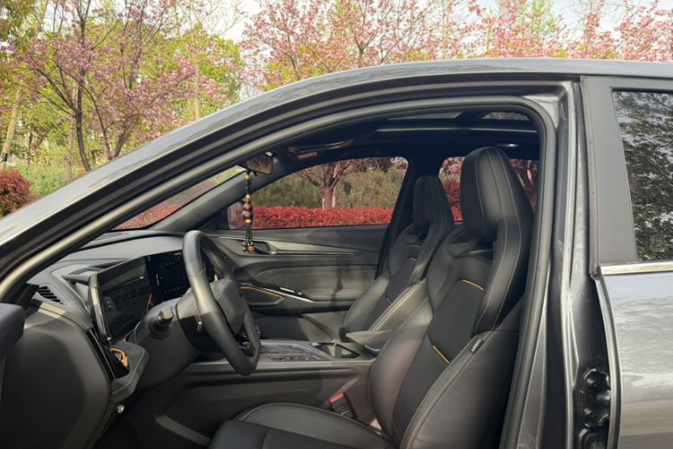 Used CHANGAN OSHAN X5 PLUS 2023 Revised 1.5T DCT Pioneer Edition
