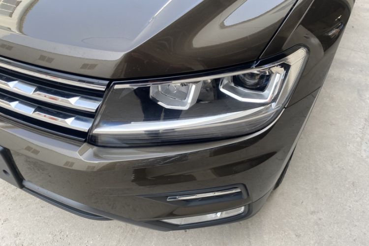 Used Volkswagen Tiguan L 2018 Facelift 330TSI Automatic Two-Wheel Drive Luxury Edition Left Front Headlight