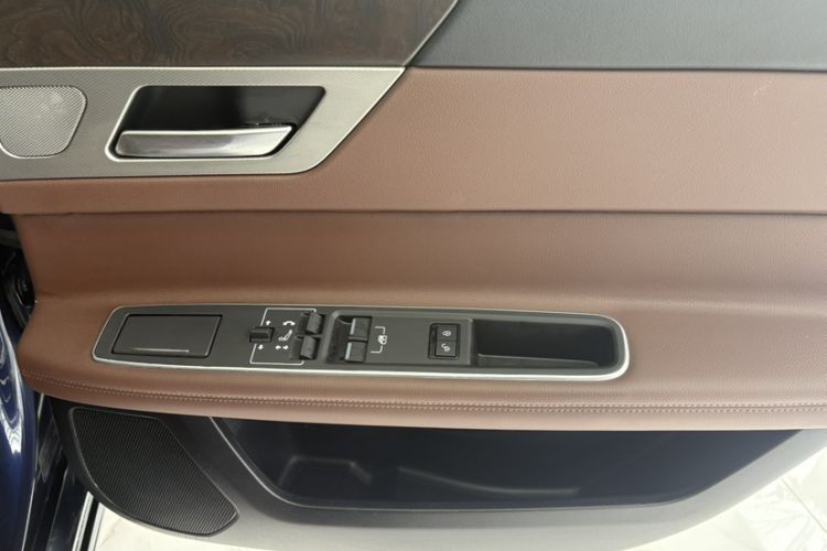 Used Jaguar XFL 2018 XFL 2.0T 250 PS Luxury Edition