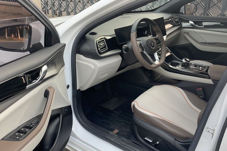 Used BYD Qin PLUS 2023 Champion Edition DM-i 55KM Superior Model
