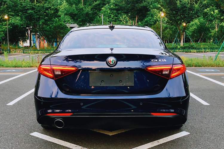 Used Alfa Romeo Giulia 2017 2.0T 200HP Luxury Edition