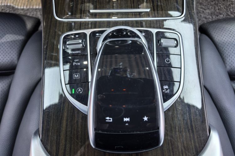 Used Mercedes-Benz GLC 2019 GLC 260 4MATIC Dynamic Edition
