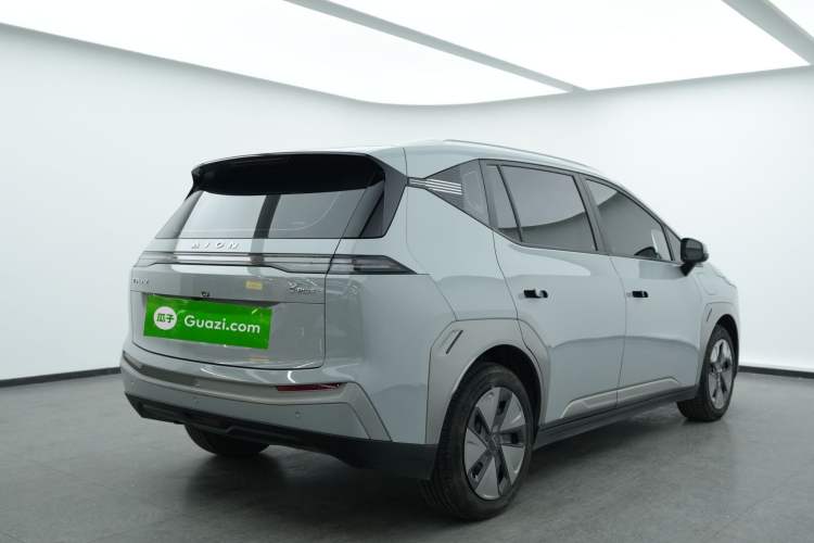 Used AION Y 2024 Younger