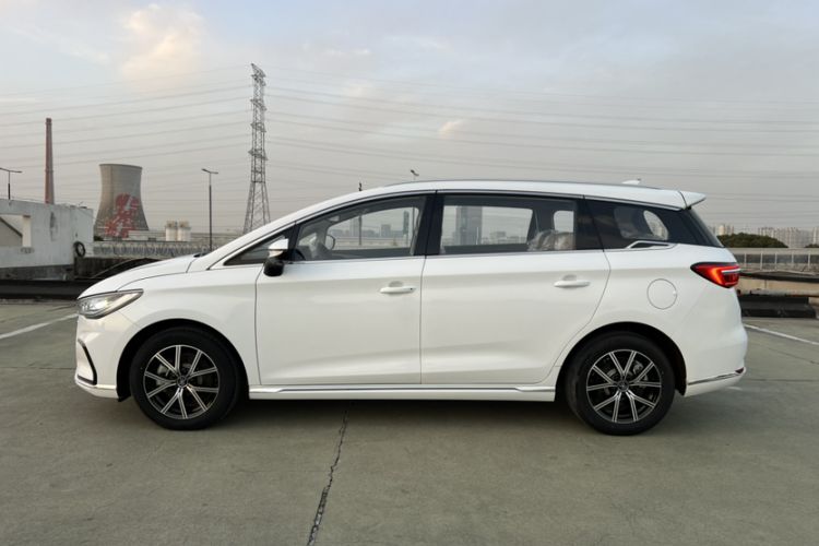 Used BYD Song MAX New Energy 2022 DM-i 105KM Flagship Model