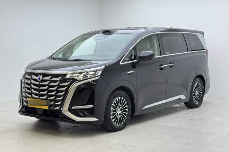 Used Denza D9 2025 DM-i Intelligent Drive 1020 Four-Wheel Drive Flagship Model