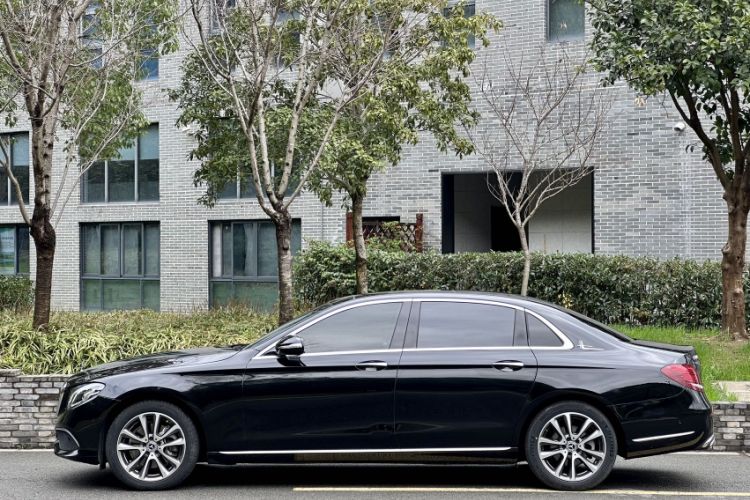 Used Mercedes-Benz E-Class 2020 Facelift E 260 L