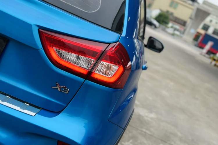 Used Geely Auto Vision X3 2017 1.5L Automatic Luxury Model
