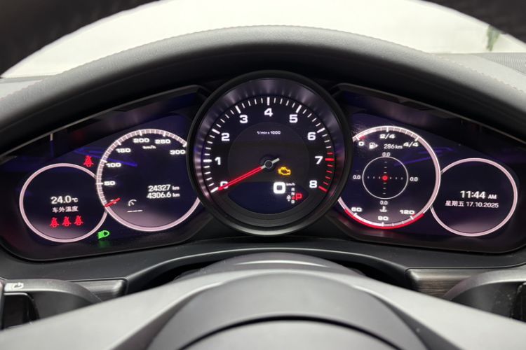 Used Porsche Panamera 2023 Facelifted Panamera 2.9T Platinum Edition Odometer Close Up