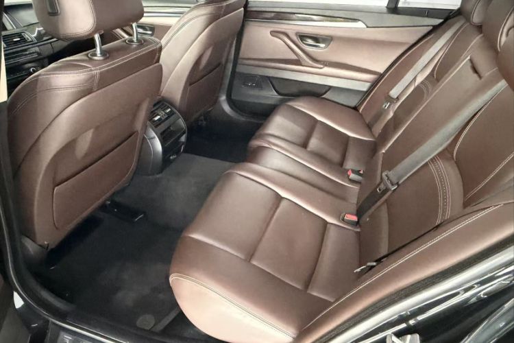 Used BMW 5 Series 2014 525Li Luxury Design Package Interior 3