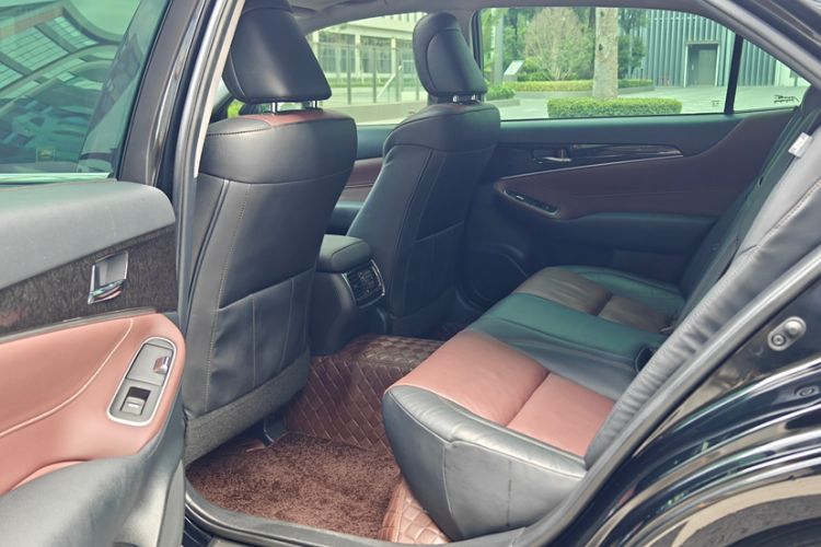 Used Toyota Crown 2018 2.0T Sport Edition
