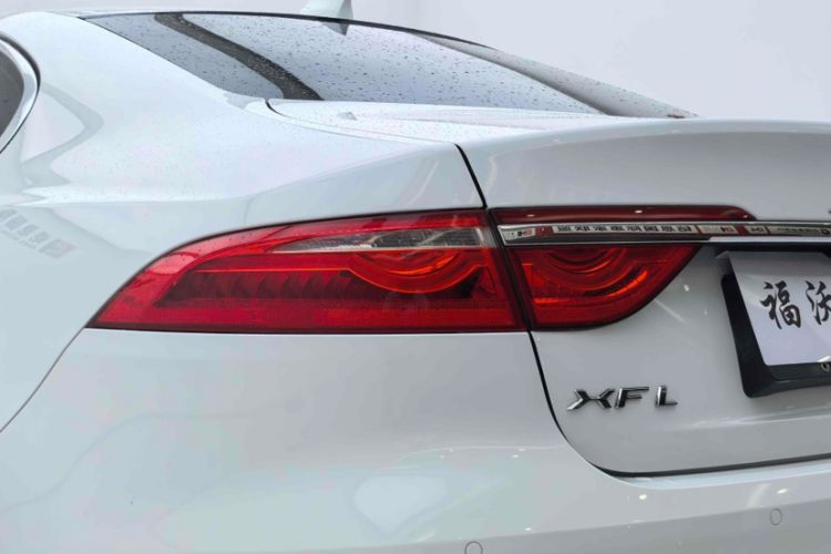Used Jaguar XFL 2018 XFL 2.0T 250 PS Luxury Edition