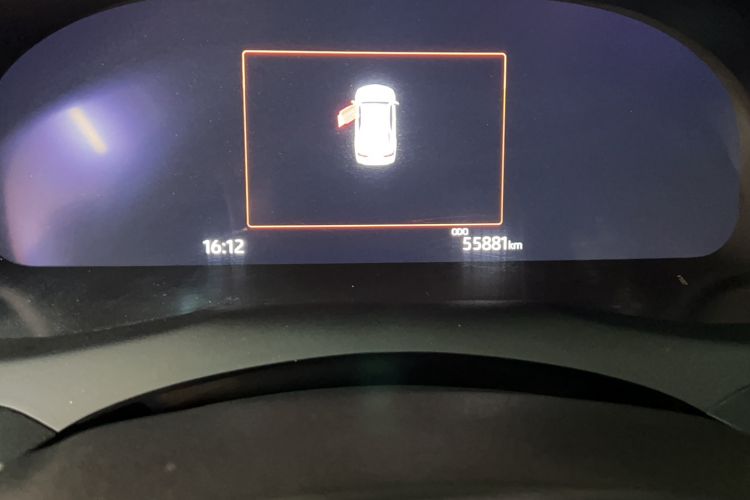 Used Toyota Camry 2021 2.5G Luxury Edition Odometer Close Up