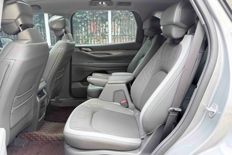 Used Ford Edge 2023 Ford Explorer L 2.0T EcoBoost Two-Wheel Drive 7-Seater Luxury Model
