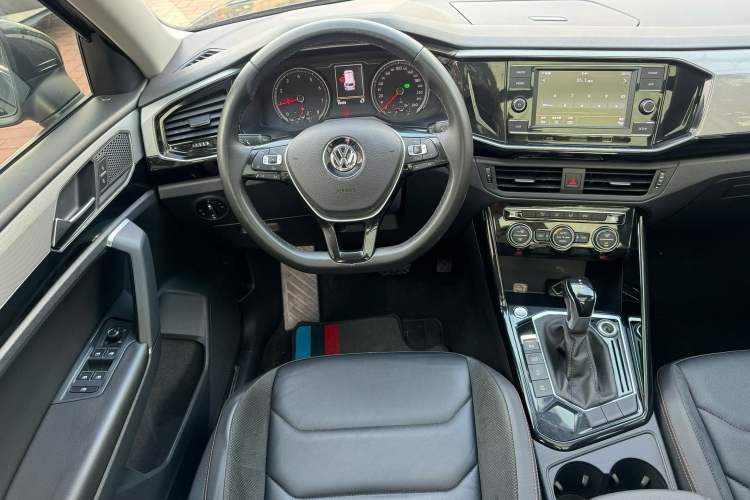 Used Volkswagen Tayron 2019 330TSI Two-Wheel Drive Luxury Model China VI Standard