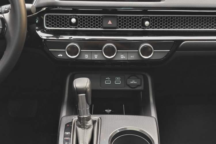 Used Honda Civic 2022 240TURBO CVT Dynamic Control Version