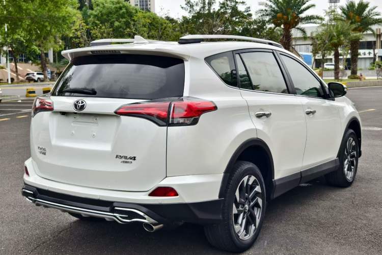 Used Toyota RAV4 2016 2.5L Automatic 4x4 Elite Edition