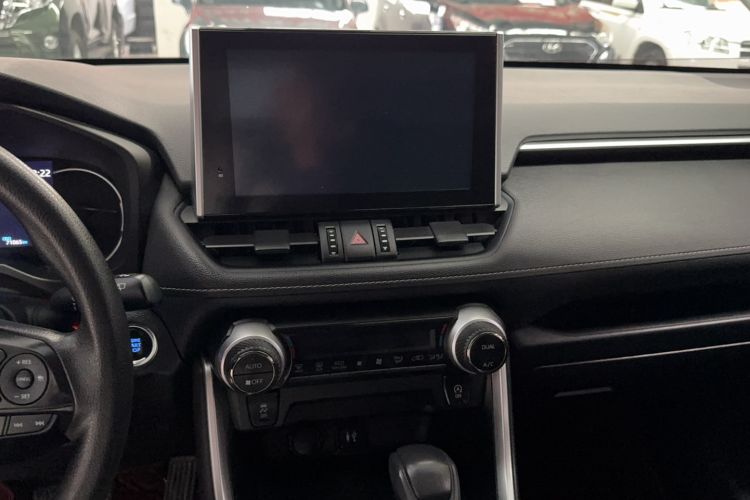 Used Toyota RAV4 2022 2.0L CVT Two-Wheel Drive Fashion Edition Audio And AC Panel