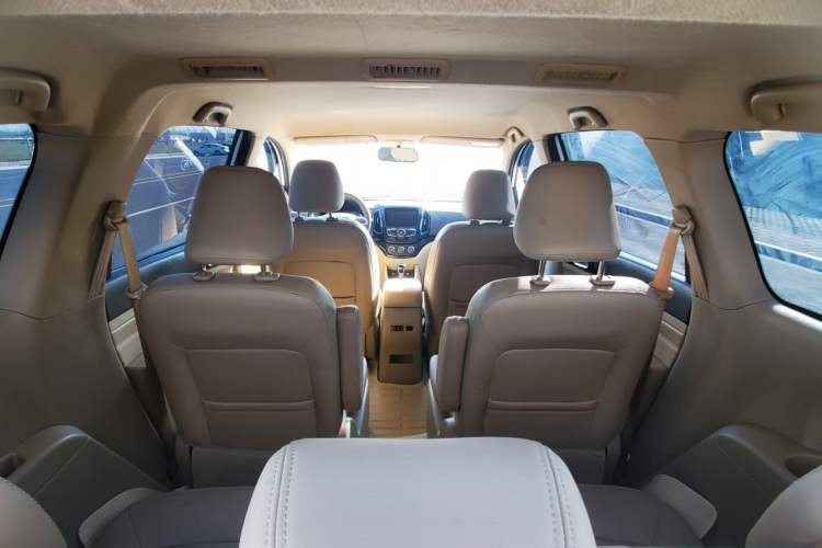 Used Baojun 730 2014 1.5L manual Comfort version 7 seats