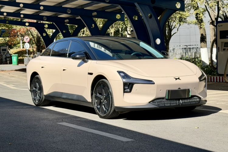 Used XPeng MONA M03 2024 620 with Ultra-Long Range
