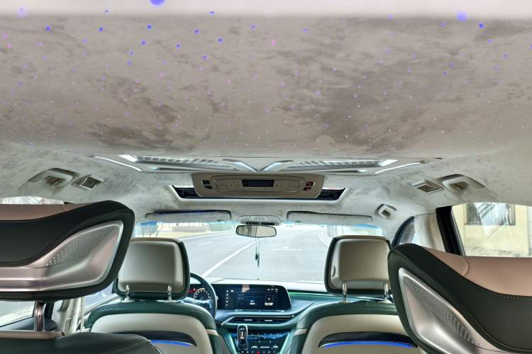 Used Buick GL8 2023 ES Lu Zun Comfort Model
