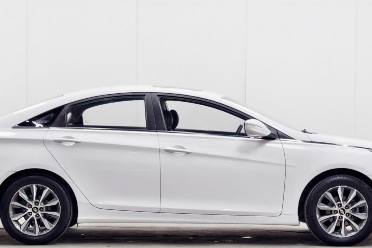 Used Hyundai Sonata 2015 Classic 2.0L Automatic Leading Edition Exterior 7