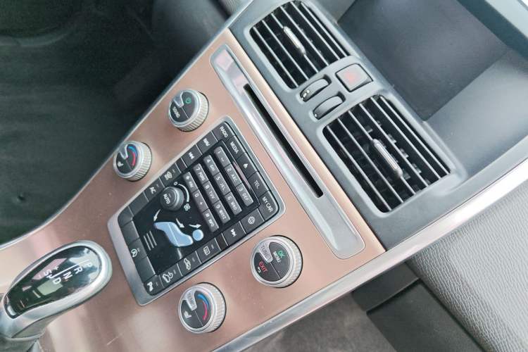 Used Volvo XC60 2017 T5 AWD Smart Upgrade Edition