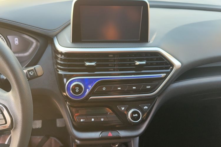 Used CHANGAN Alsvin 2019 1.4L Manual Comfort Edition China VI Standard