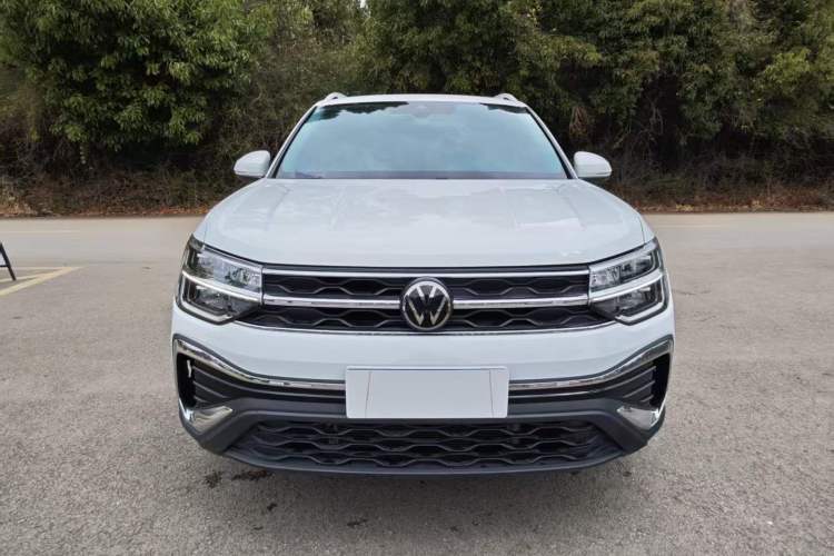 Used Volkswagen Tharu 2023 300TSI Two-Wheel-Drive Moonlight Edition