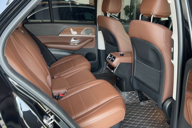 Used Mercedes-Benz GLE 2024 GLE 450 4MATIC Stylish Model Interior 2