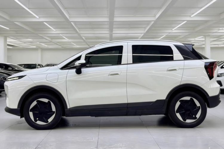 Used Geometry E Firefly 2023 401KM Linglong Tiger 5-Seater Exterior 2